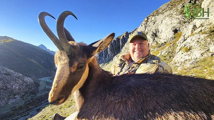 Cantabrian-chamois-trophy-hunt-jim