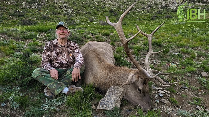 Maral-hunt-mongolia (1)