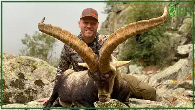 Nick-Hofmann-with-Gredos-ibex-400x225